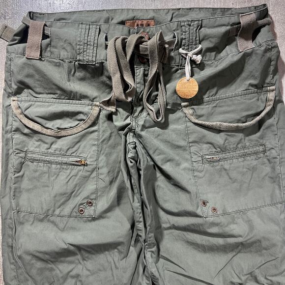 Y2K Cargo Pants Army Green strap detail Size 31 - Picture 3 of 7